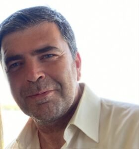 Jon at my piano and more sharing with other piano learners