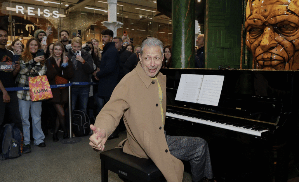 Image of Jeff Goldblum playing piano